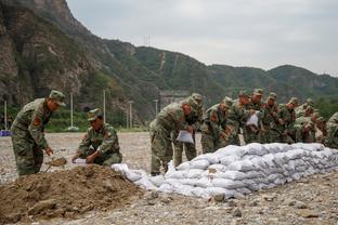 明日76人对阵黄蜂！恩比德因伤出战成疑